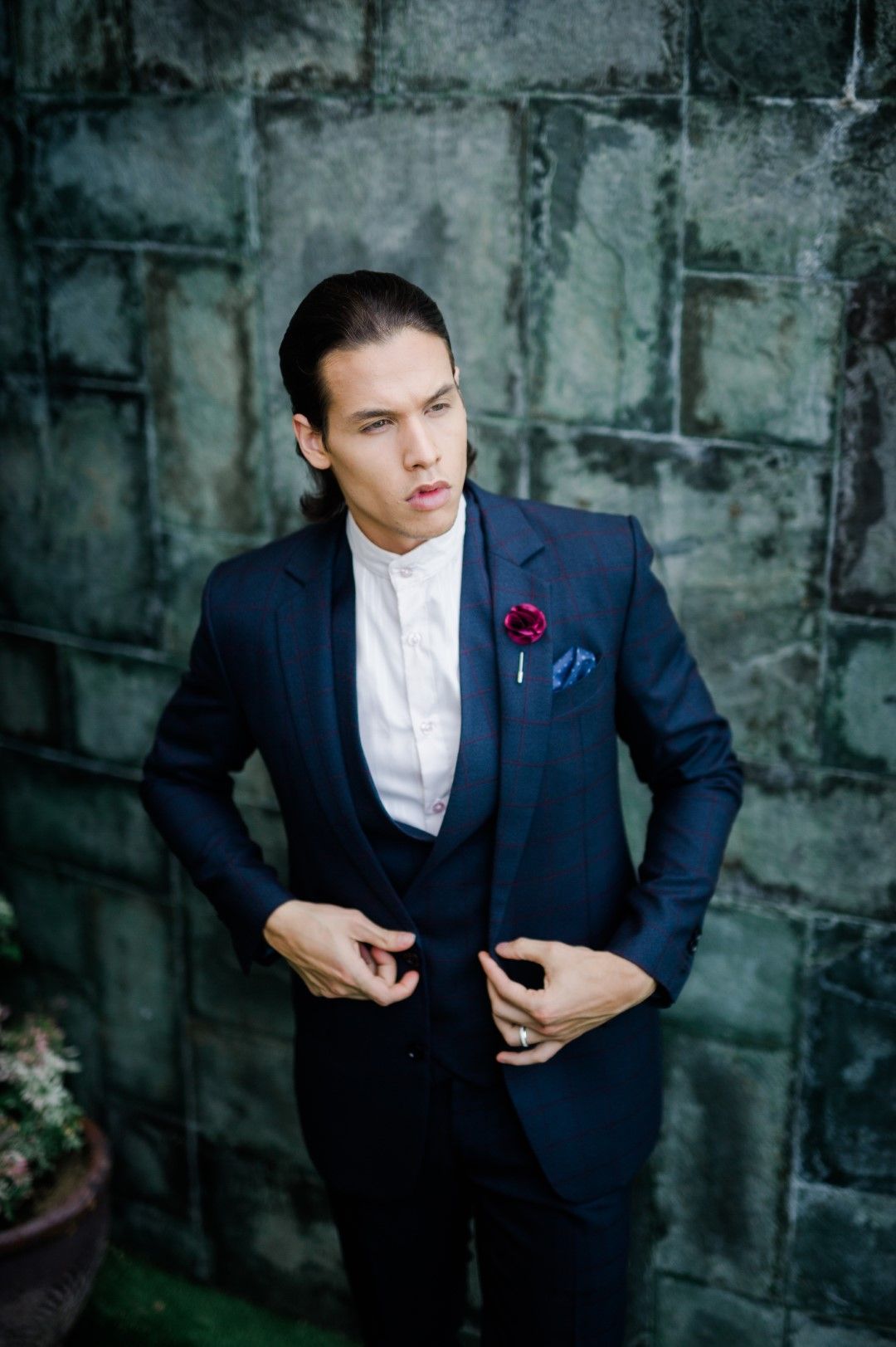 The Art of Suit Color Selection: A Gentleman's Guide to Building a Versatile Wardrobe