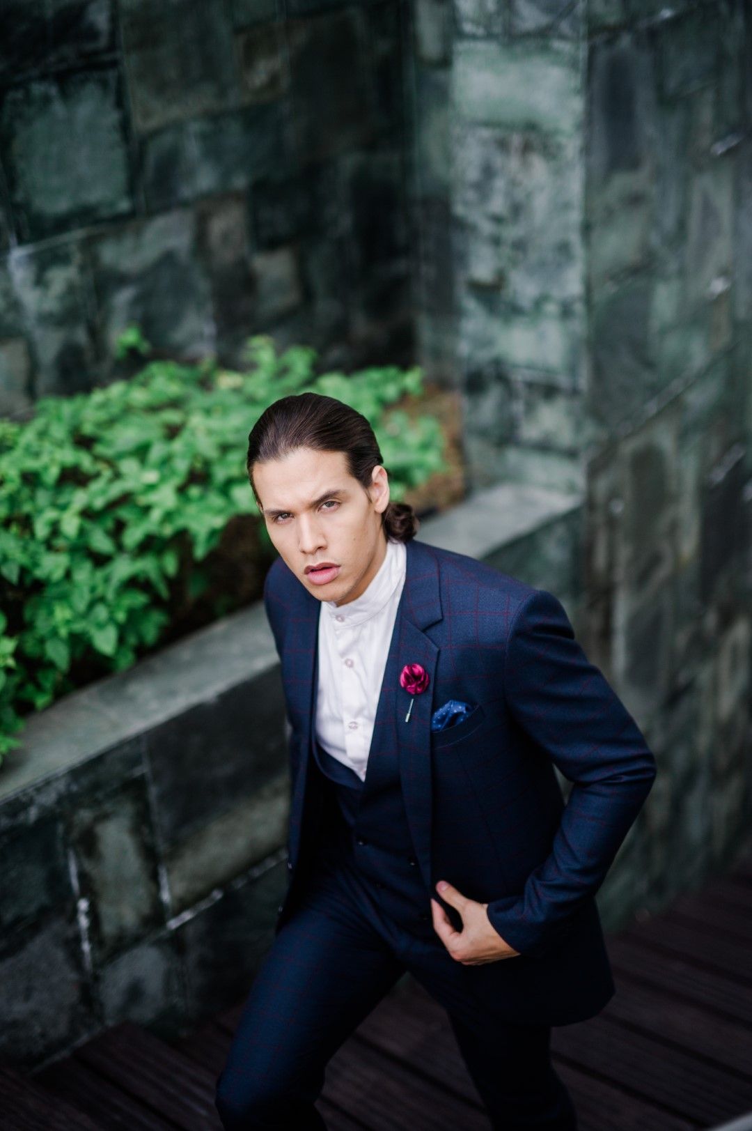 The Lifetime Value of Bespoke Suits: Investment Pieces That Transcend Generations