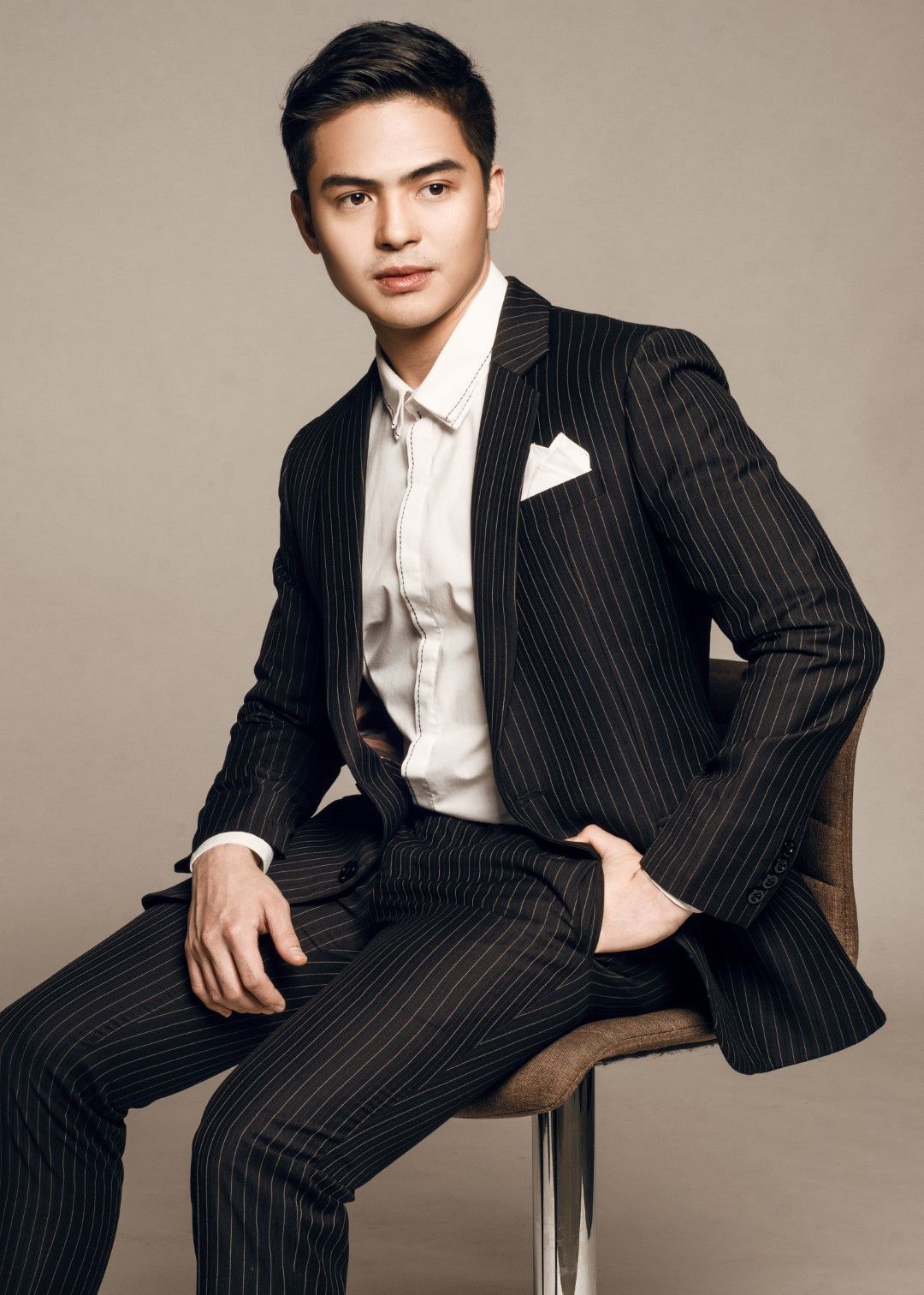 ORIAS Bespoke LOOKBOOK 2022-23 - Look 10